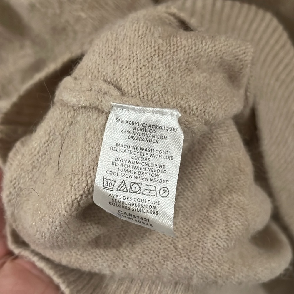 Sweater - Picture 4 of 5